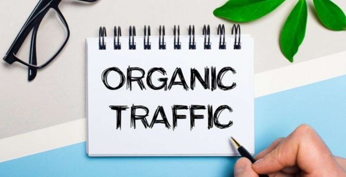 Organic Search: Definition, Comparison with Paid Search.